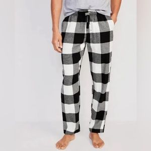 NWT Old Navy Flannel pajama pants men’s size small